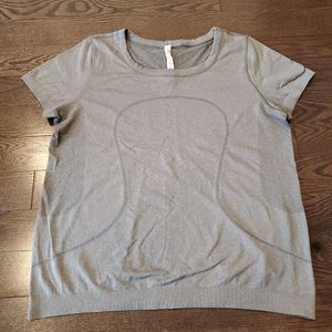Swiftly Tech Tee - Relaxed Fit